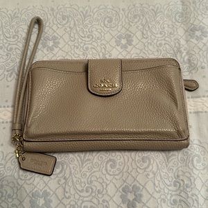 Coach wallet/wristlet - gray/taupe